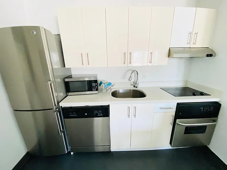 1602 Euclid Ave #104 — Photo 5