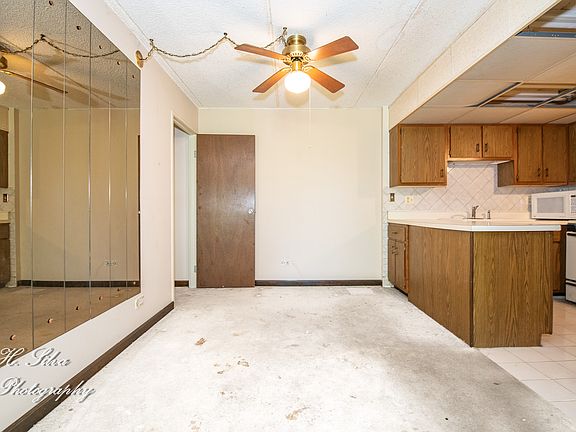 4th image of 5S070 Pebblewood Ln APT H7