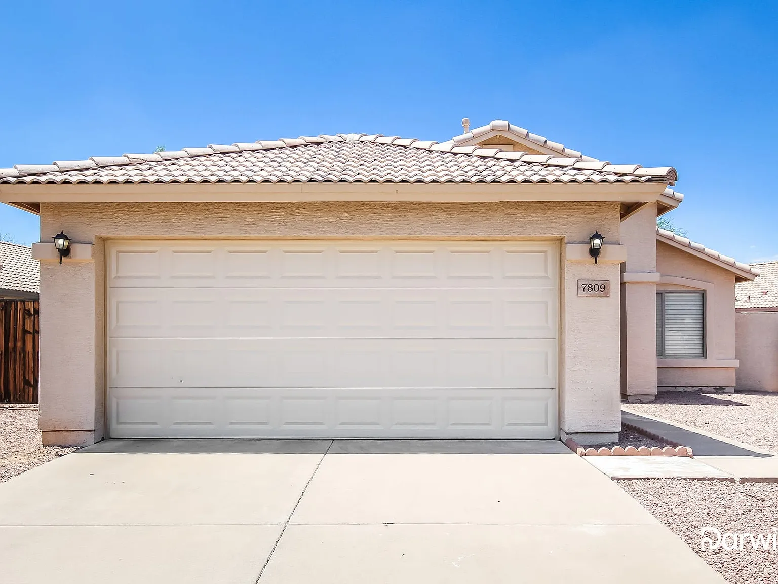 3 bed, 2.0 bath, 1476 sqft, $2,075 — Photo 1