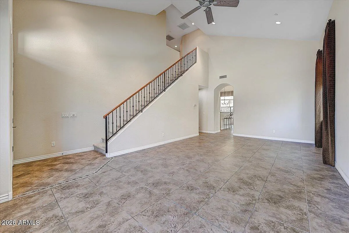 4 bed, 2.5 bath, 2219 sqft, $2,975 — Photo 2