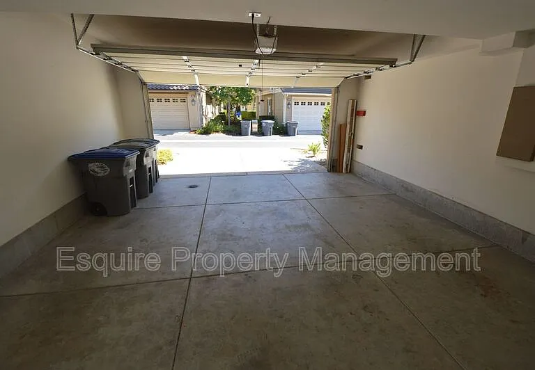 3246 N Ventura Rd — Photo 23