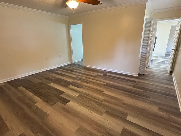 204 Alethia St — Photo 5
