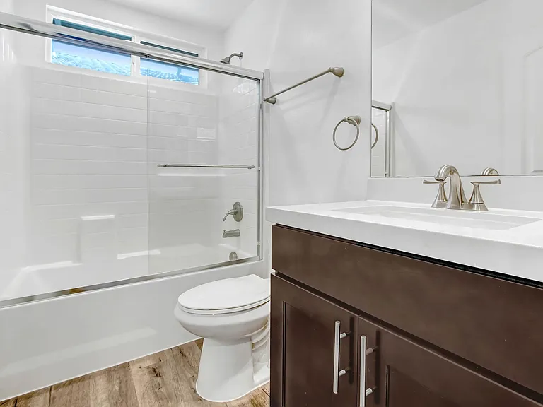 504 Villa Way — Photo 8