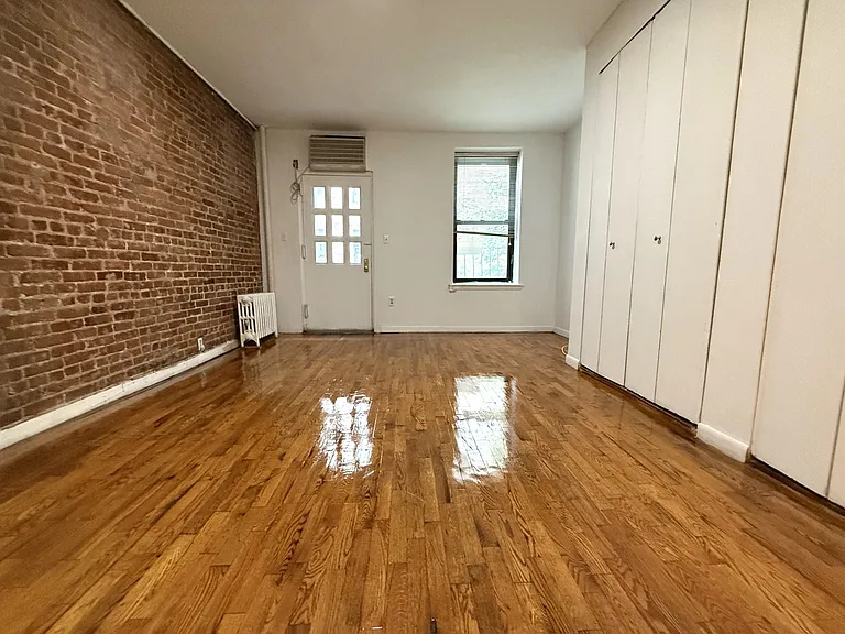 244 E 77th St #3 — Photo 1