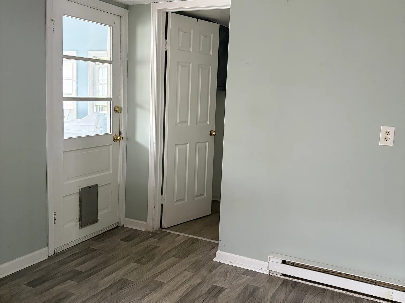 2 bed, 1000 sqft, $1,500 — Photo 3