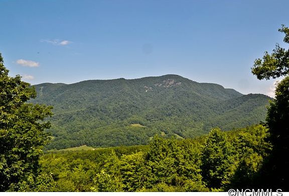 2nd image of 2569 Linville Dr