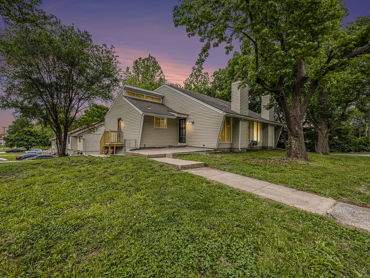 4 bed, 2738 sqft, $1,850 — Photo 2