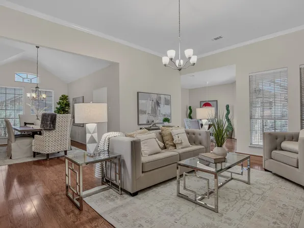 1408 Hamilton Dr, Cedar Hill, TX 75104