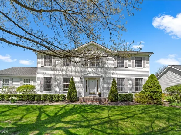 34305 Blue Heron Dr, Solon, OH 44139