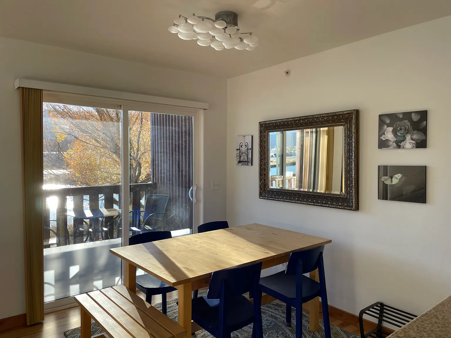 3 bed, 1033 sqft, $2,950 — Photo 4