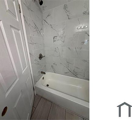 5th image of 15332 Baylis St