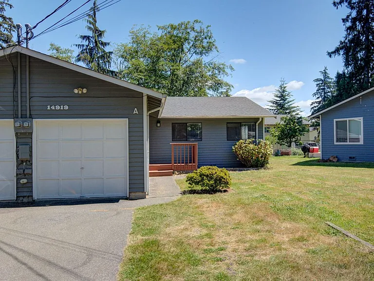14919 54th Pl W — Photo 2