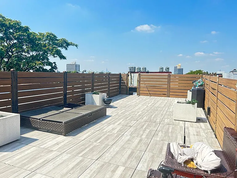 1649 Summerfield St #3E — Photo 19