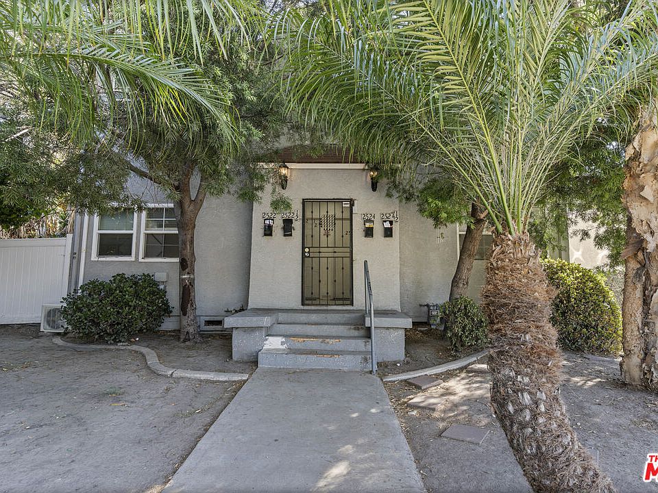 1st image of 2522 S Dunsmuir Ave