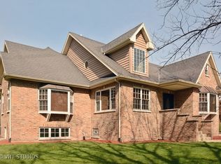 7460 Prescott Ln, Countryside, IL 60525