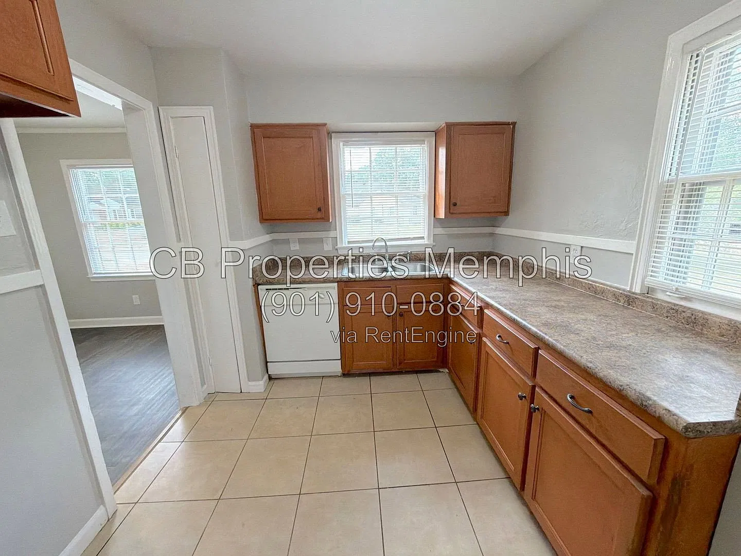 2 bed, 1.0 bath, 894 sqft, $1,145 — Photo 2