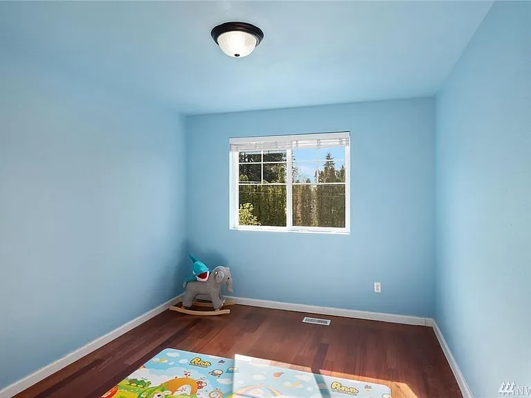 4532 NE 10th St — Photo 16