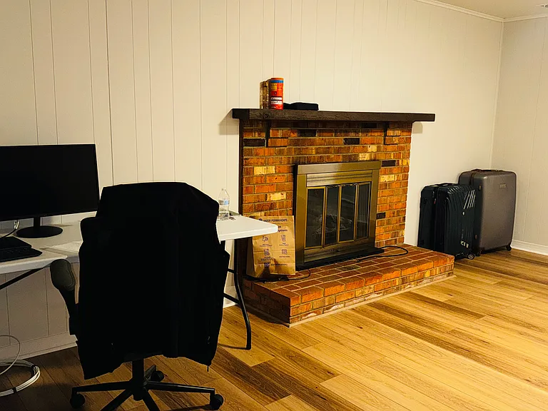 Cinnamon St — Photo 2