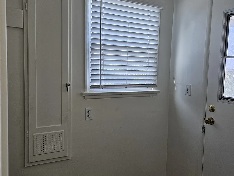 10595 Cheviot Dr #10595 — Photo 8