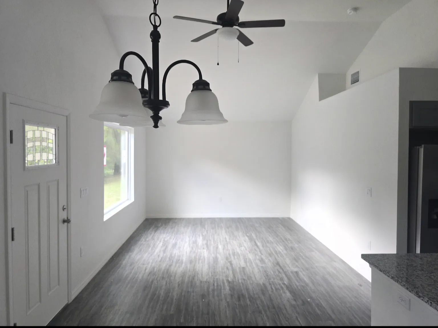 3 bed, 1066 sqft, $1,750 — Photo 3