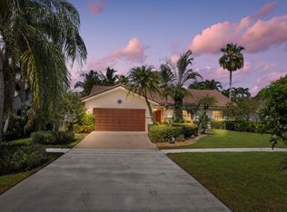 7463 W Country Club Blvd, Boca Raton, FL 33487