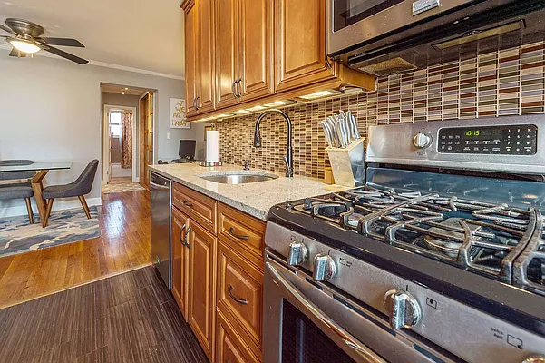 Sold by Keystone Realty USA Corp | media 36