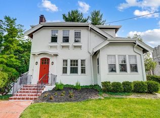 2905 Madison Rd, Cincinnati, OH 45209