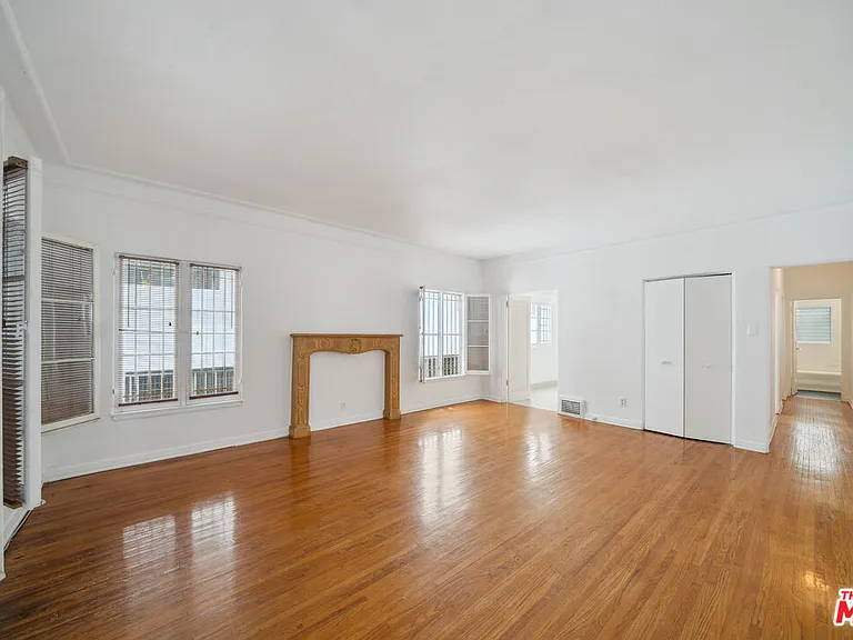 140 S Elm Dr #1 — Photo 2