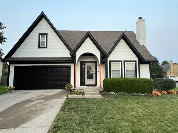 841 N Poplar St, Gardner, KS 66030