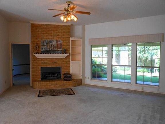 4th image of 1 Dogwood Pl