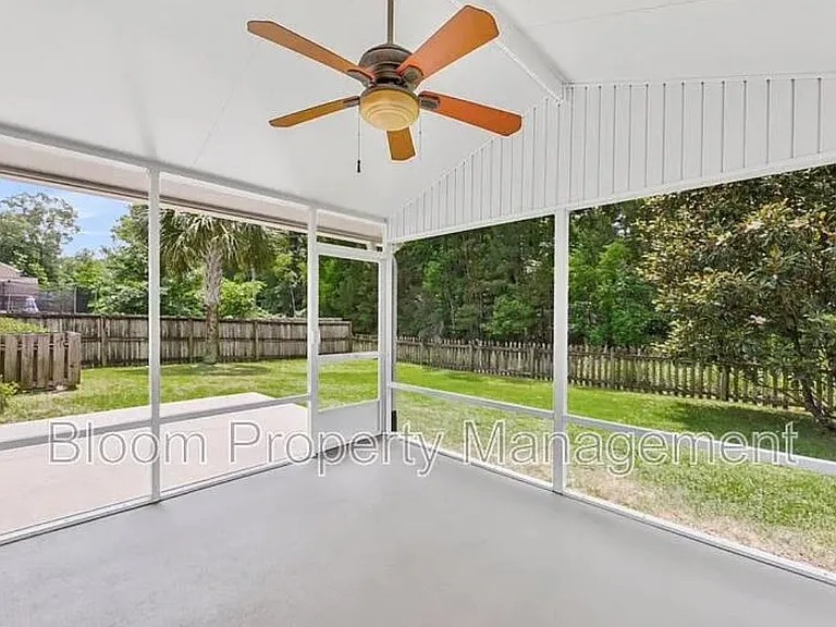 8423 Taylor Plantation Rd — Photo 15