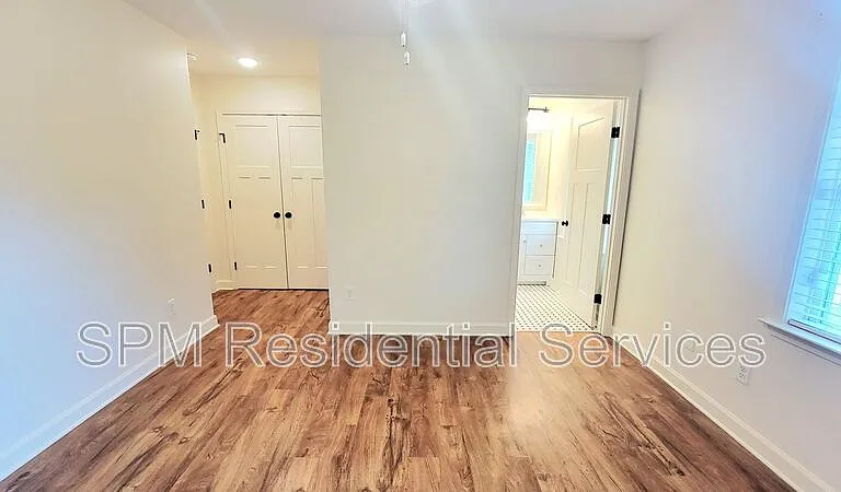408 Pine Hills Dr — Photo 10