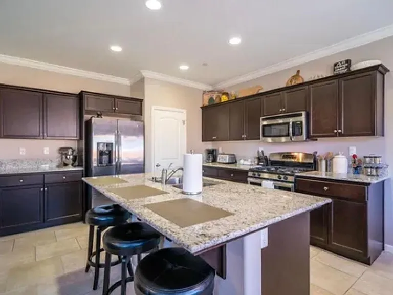 1164 W Muir Way — Photo 8