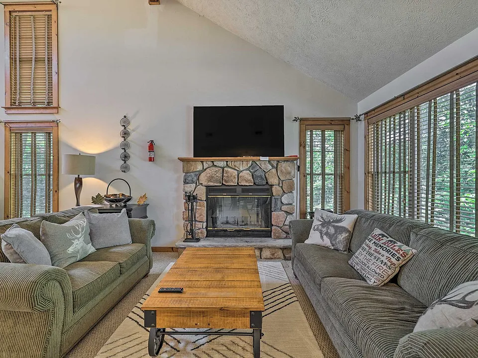 337 Poplar Ct #ID1608043P