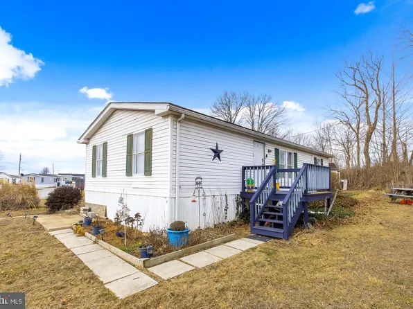3 Valley Run Vlg, Christiana, PA 17509
