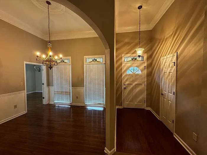 304 Bay Hill Way SW — Photo 5