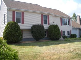 35 Etre Dr, Worcester, MA 01604