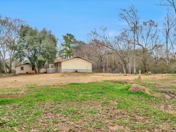 213 County Road 395, Chireno, TX 75937