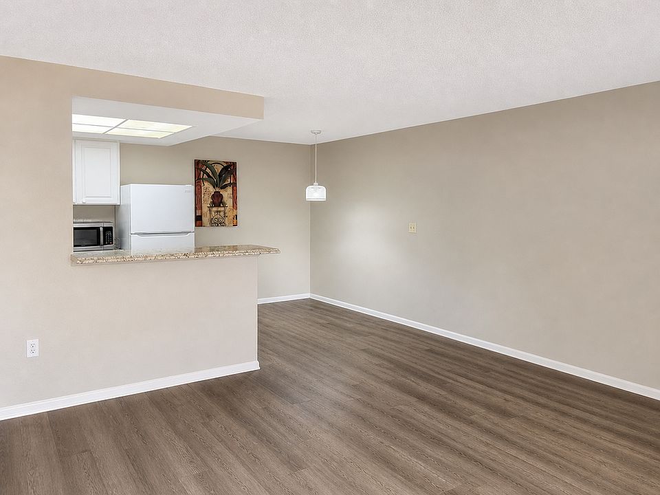 1st image of 800 N Fiske Blvd APT 301