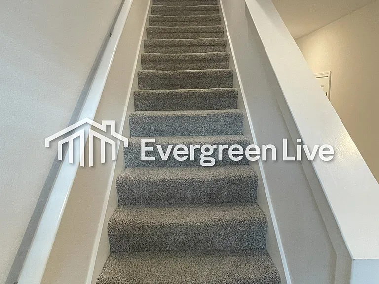 9843 Fowler Ave — Photo 13