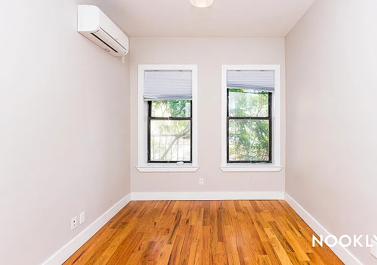 566 Maple St #2F — Photo 6