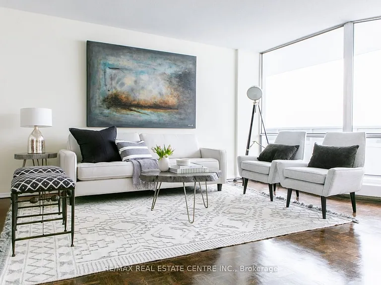 50 Graydon Hall Dr #1206 — Photo 5