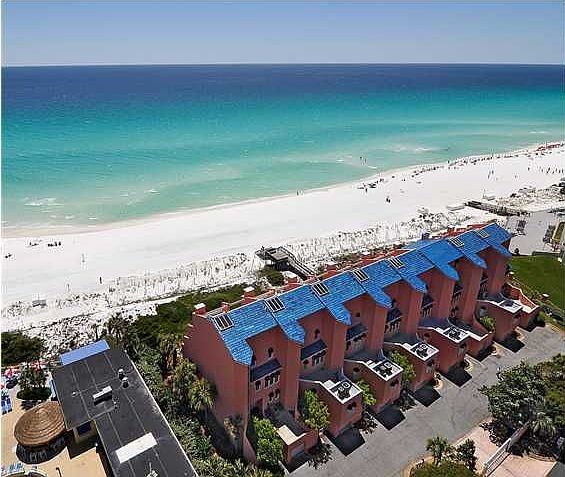 1st image of 4004 Hilton Cir #4