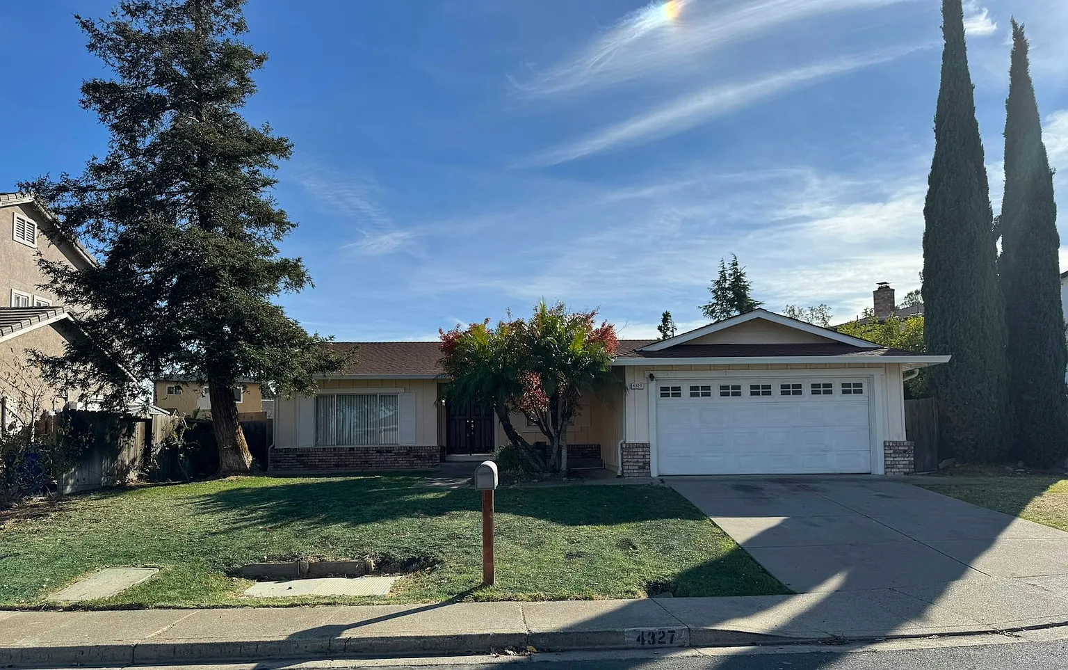 4327 Oakdale Pl photo 1