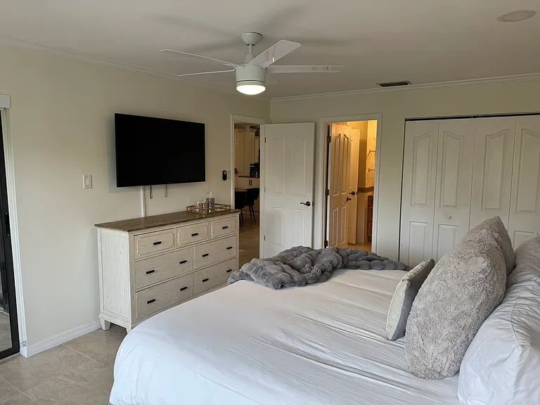 1800 Mariner Dr #6 — Photo 18