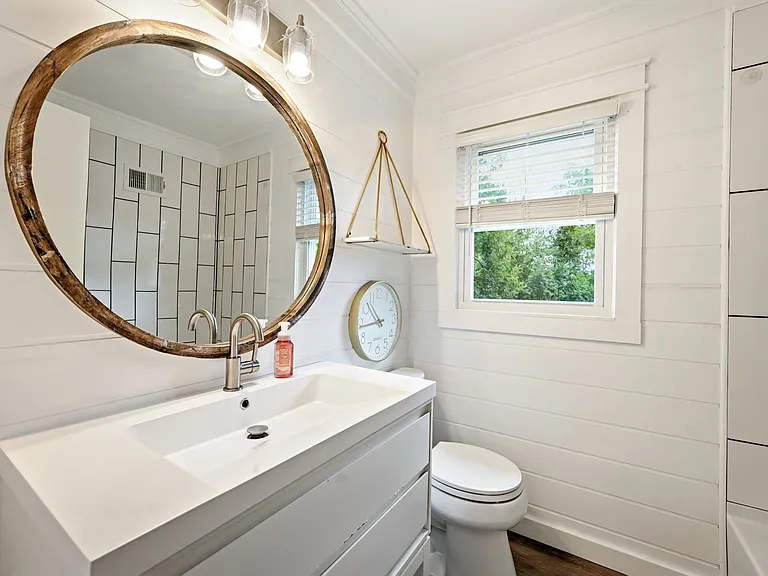 303 SW Pinnell Dr — Photo 5