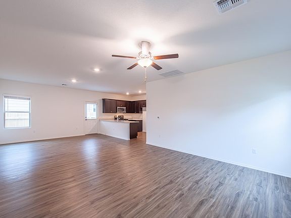 3rd image of 3424 Lodgepole Dr