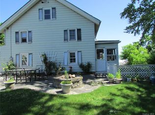 1071 River Rd, New Windsor, NY 12553