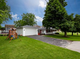 602 Hodges St, Beecher, IL 60401