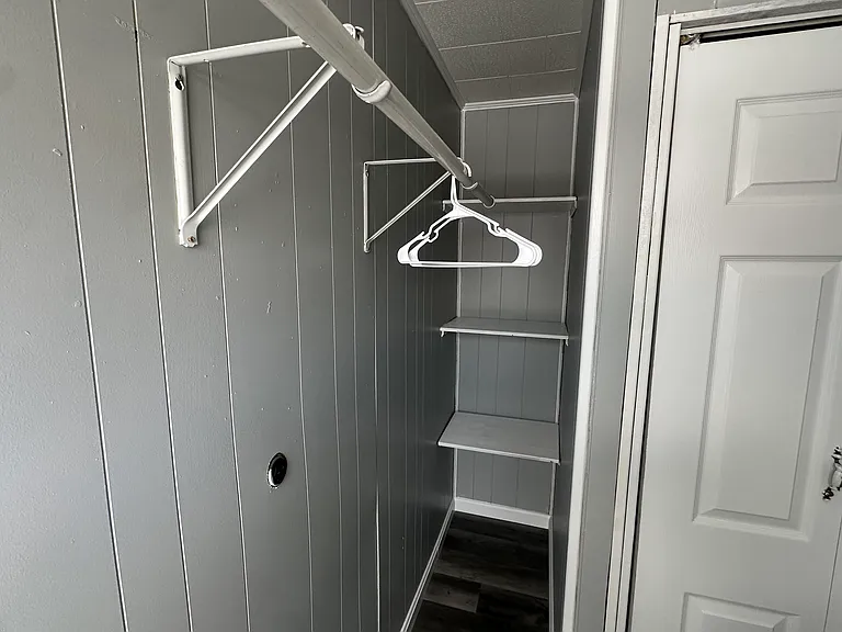Waldman Ave — Photo 9